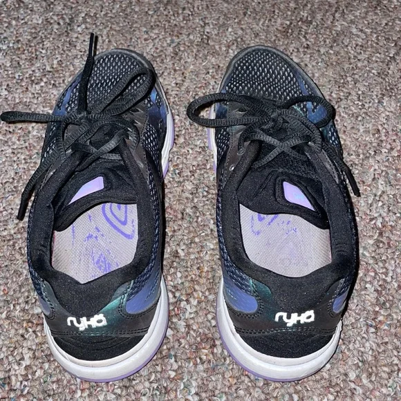 Ryka tennis shoe, Womens size 7 - Picture 3 of 5